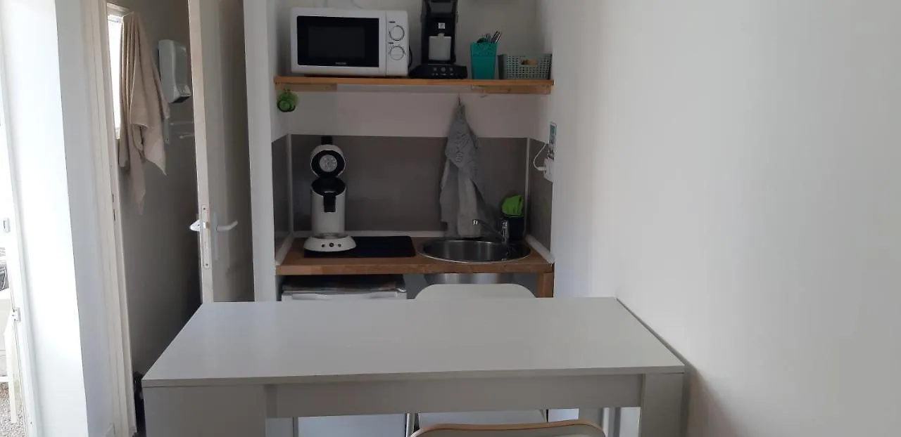 מרסיי Petit Studio Independant Dans Jardin Avec Parking Et Portail Electrique 0*,  צרפת